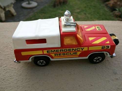 MATCHBOX (VINTAGE) SUPER-KING MODEL ** PLYMOUTH TRAIL BUSTER VEHICLE ** No k-65-