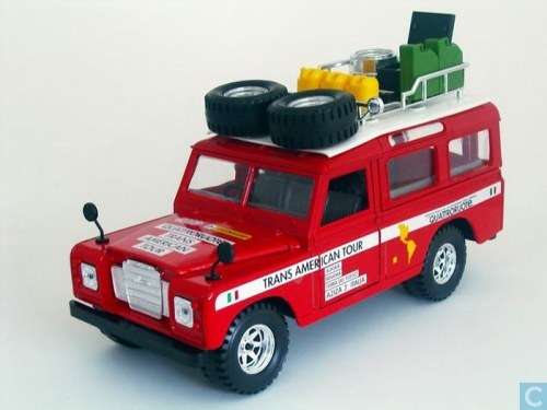 Bburago Land Rover Defender 1969 Mint all round