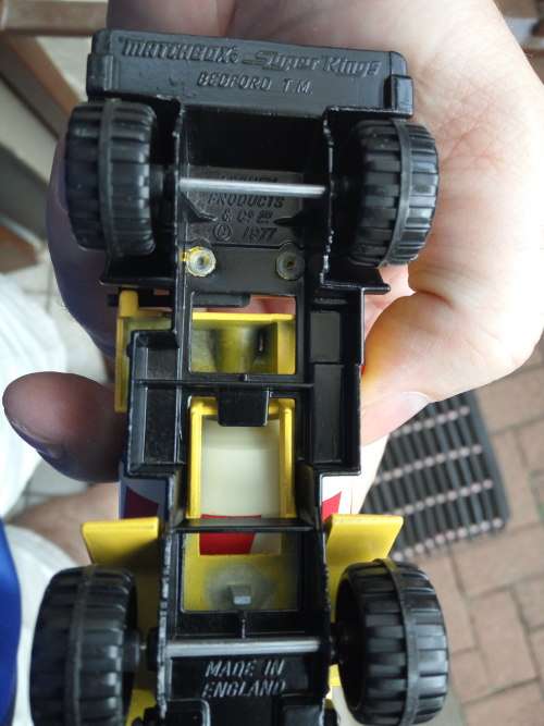MATCHBOX SUPER KINGS BEDFORD T.M. CONCRETE MIXER LORRY 1977