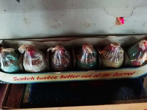 QUEENS CASTLE BARRELS OF WHISKY X 6   1930