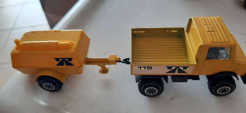 Matchbox Umimog with trailer
