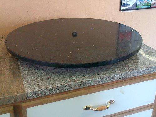 STUNNING LAZY SUZAN WITH BLACK QUARTZ TOP