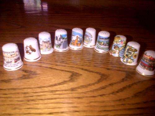 WOW!!!!!!!! 10 COLLECTIBLE PORCELAIN THIMBLES