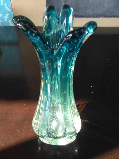 Stunning 27cm Controled Bubble Murano Vase