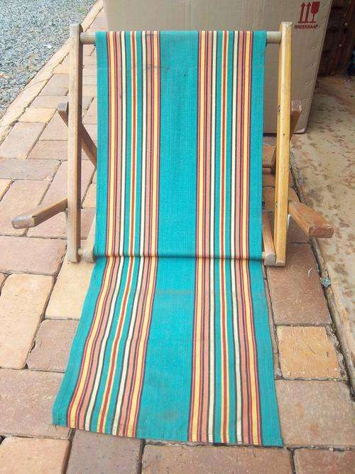 Set of 3 beach chairs.