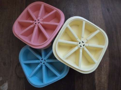 3 Tupper Ice Trays