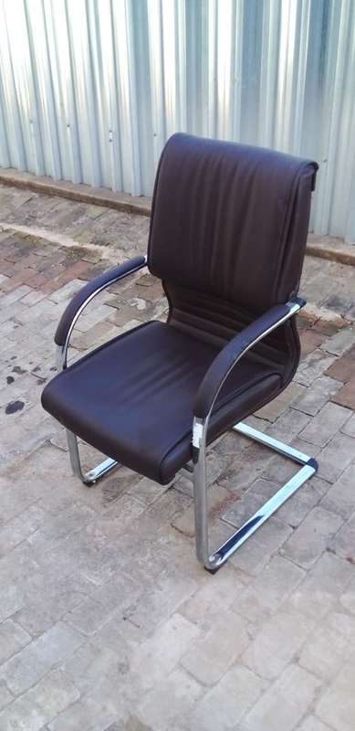 Office Chairs (READ DESCRIPTION)