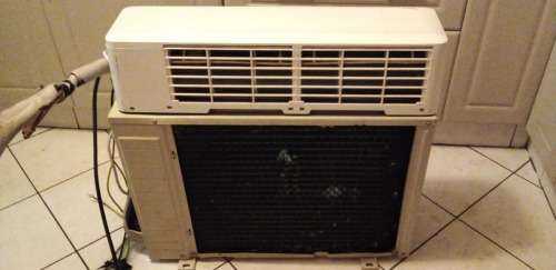 Midea 12000 Btu Split Type Airconditioner (READ DESCRIPTION)