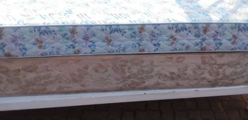 Double Bed, with base and Mattress (COLLECTION ONLY)