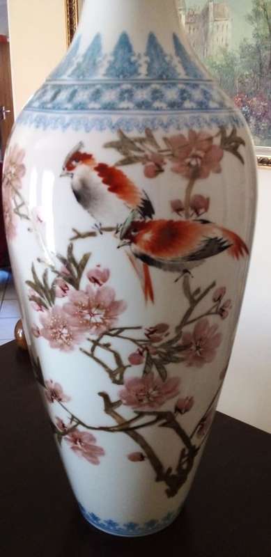 2 x Oriental vases