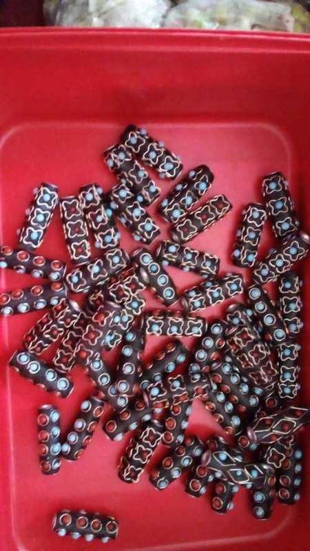 WOW! over 8000+ (+-10kg) Quality Beads worth over R15 000 (Read description)