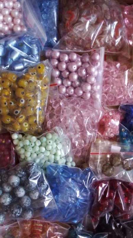 WOW! over 8000+ (+-10kg) Quality Beads worth over R15 000 (Read description)