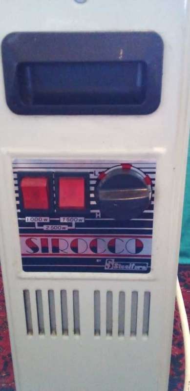 Sirocco 11 Fin Oil Heater in Working Order (READ DESCRIPTION)