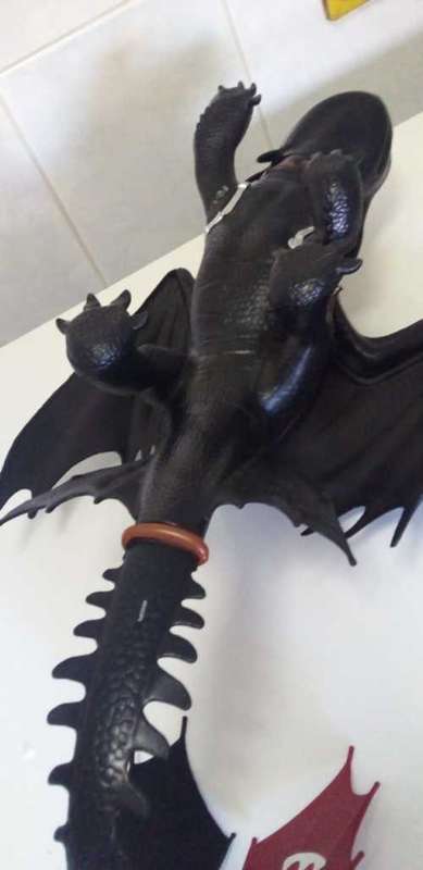 Official Genuine Huge Dreamworks `How to train your Dragon` in near mint condition.