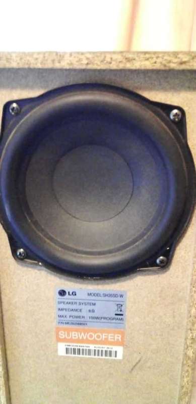 LG SH35SD-W Subwoofer (READ DESCRIPTION)