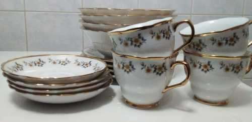 Lovely 16 Piece Tea Set