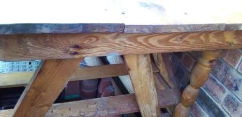 A Massive Wood Work Bench (READ DESCRIPTION)