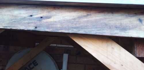 A Massive Wood Work Bench (READ DESCRIPTION)