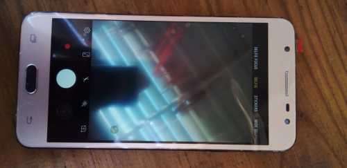 Samsung Galaxy J7 Prime Phone with New Screen (READ DESCRIPTION)