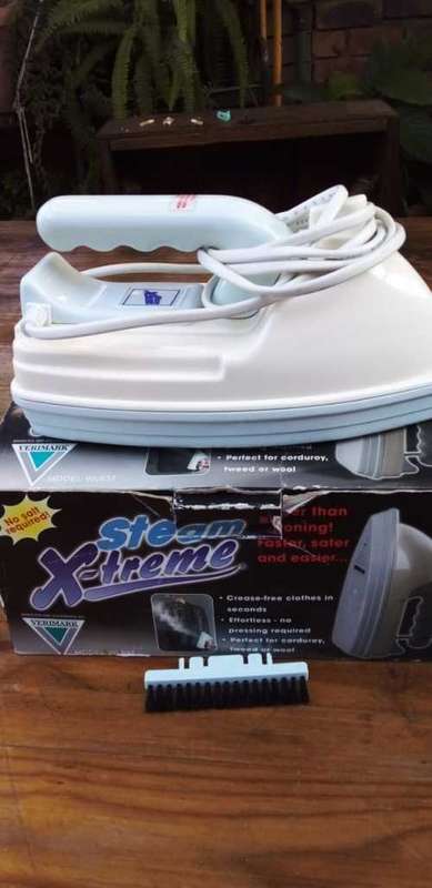 1 x Steam Extreme Verimark Steam Iron.
