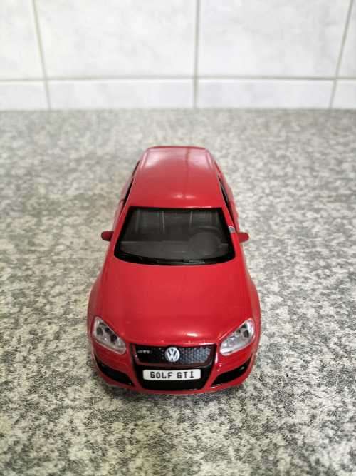 Bburago VW Golf GTI 1/32 Die Cast Model Car