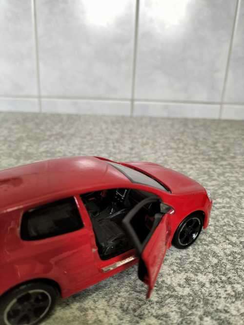 Bburago VW Golf GTI 1/32 Die Cast Model Car