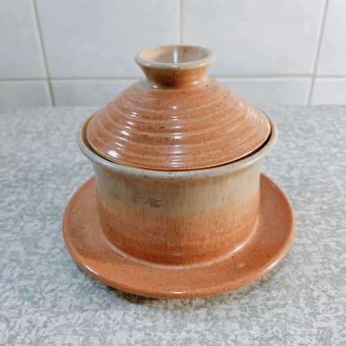 Pottery Gravy Pot with Lid