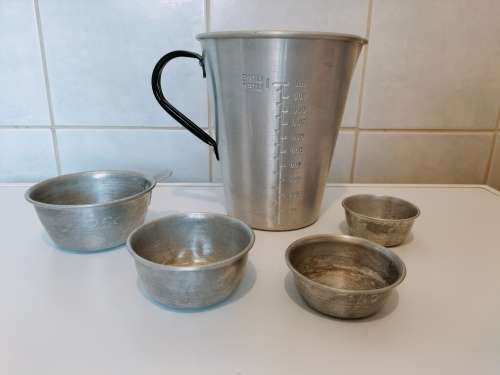 5 Piece Vintage Aluminum Measuring Set (3 of 3)