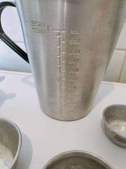 5 Piece Vintage Aluminum Measuring Set (3 of 3)