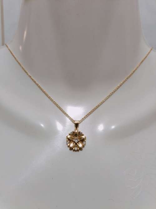 Gold Plated Pendant/Necklace (19 of 27)
