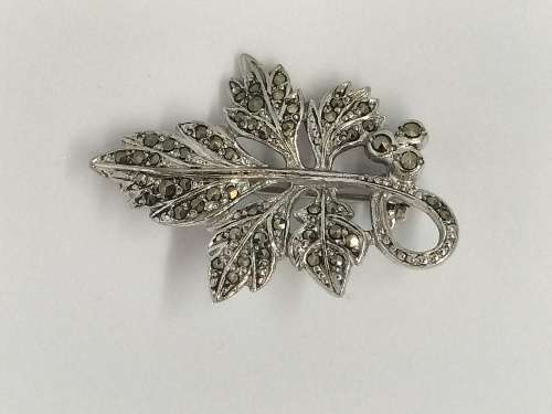 Stunning Vintage Brooch (10 of 37)