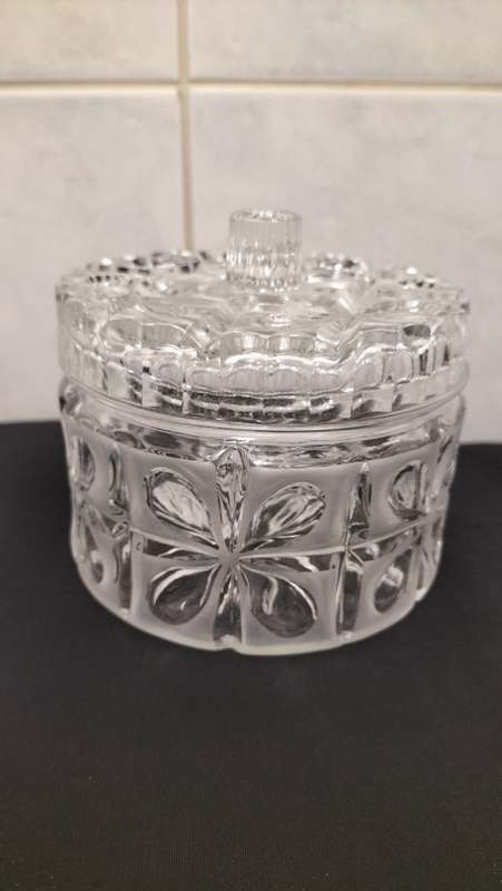 Magnificent Glass with Frosted Finish Trinket Holder