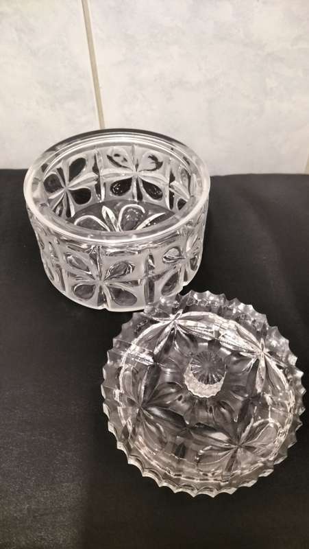 Magnificent Glass with Frosted Finish Trinket Holder