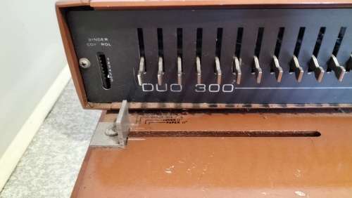 NSC Duo 300 Binding Machine. Working.
