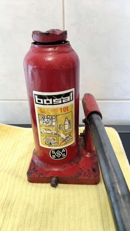 Bosal Model 20HS 10 Ton Hydraulic Jack