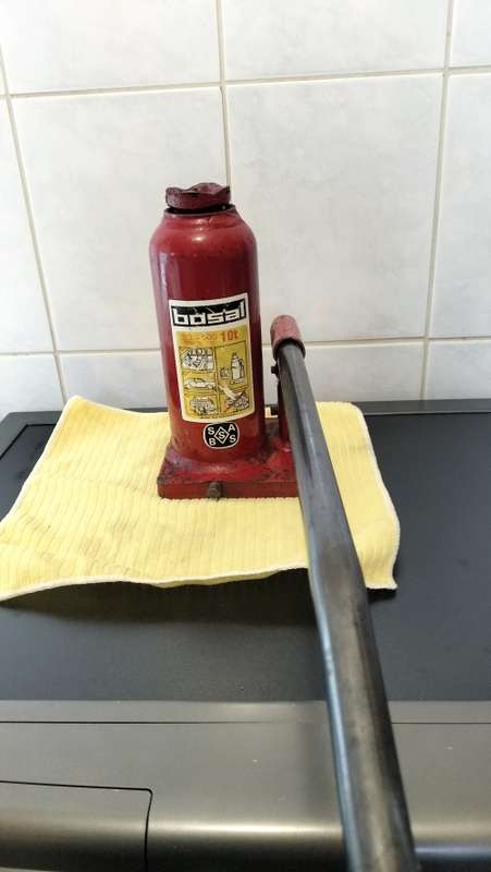 Bosal Model 20HS 10 Ton Hydraulic Jack