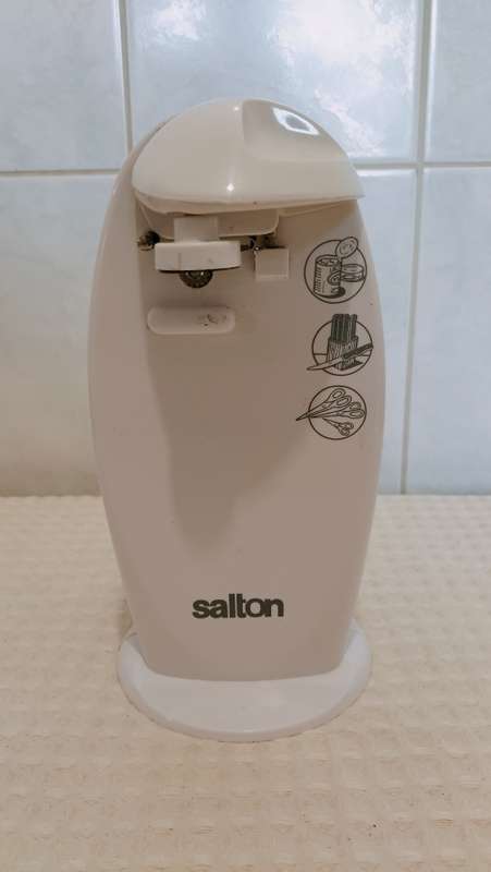 Working Salton Model SC05 Electric Can Opener