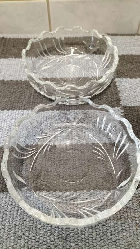 Magnificent Solid Crystal Italian Trinket Dish With Lid 10.5cm x 7cm