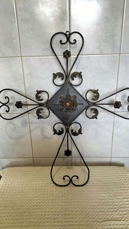 Beautiful Cross Wall Hanging 62cm x 56cm (11 Of 12)