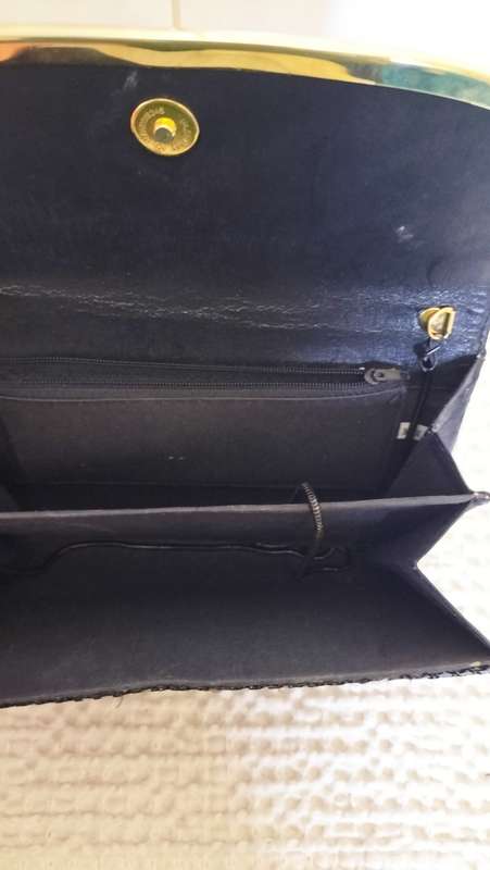 Magnificent Vintage Ladies Clutch Bag With Sling (2 Of 2)