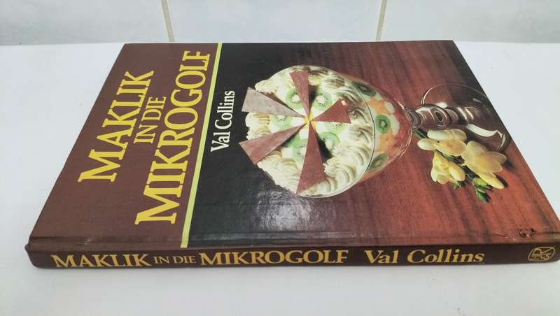 Val Collins - Maklik In Die Mikrogolf - Hardcover