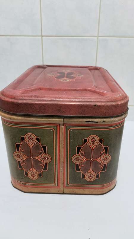 Vintage Extra Large Hinged Bread Tin