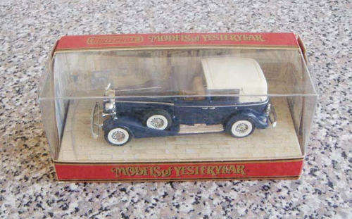 Matchbox Models of Yesteryear - 1933 Cadillac 452 V16