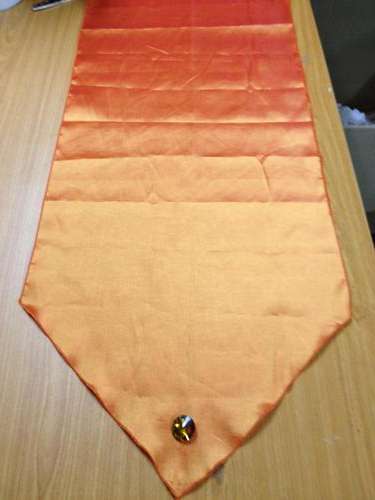 TABLE RUNNER TAFETA WITH CRYSTAL BUTTON....VARIETY OF COLOURS