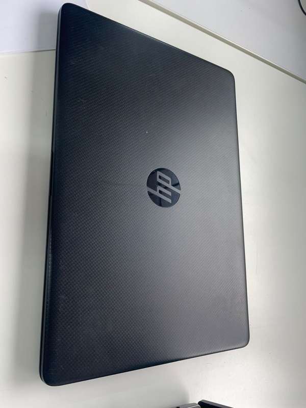 HP 15-DW2006NI - i3-1005G1 8GB RAM 1TB HDD