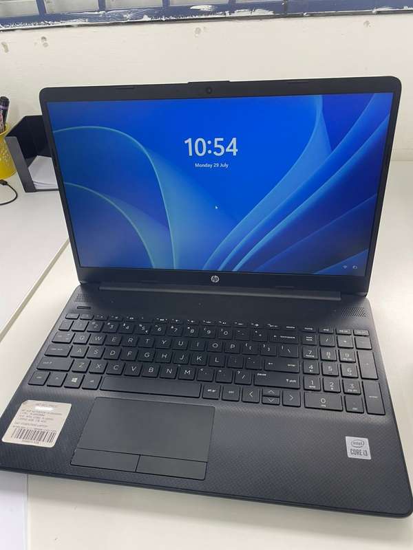 HP 15-DW2006NI - i3-1005G1 8GB RAM 1TB HDD