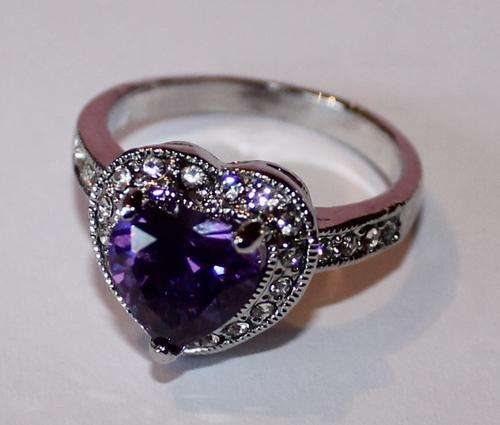 DRESS RING
