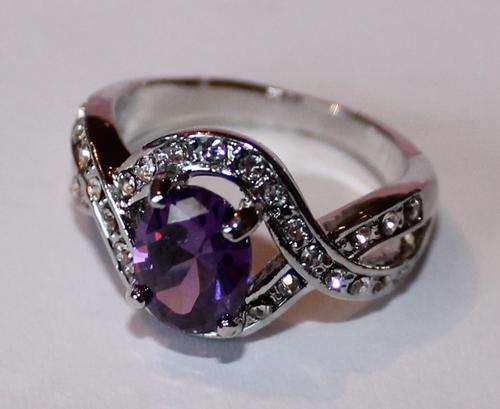 DRESS RING