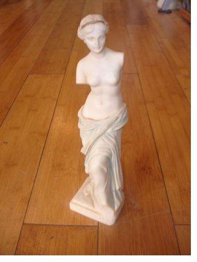 Cement Garden Ornament - 9 inch Venus