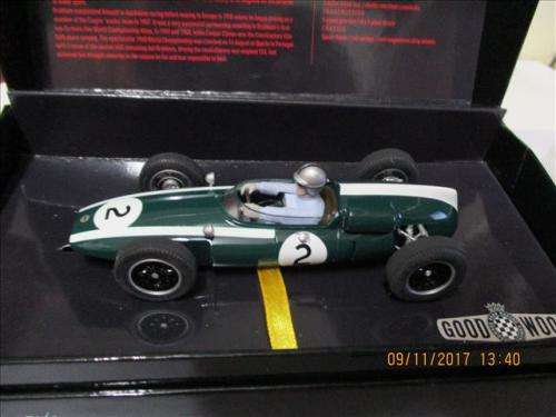1/32 SCALE SCALEXTRIC SLOT CAR COOPER CLIMAX T53 1960 FRONT AXEL LOOSE